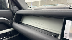 Land Rover Defender 3.0 D200 SE 110 5dr Auto Diesel Estate